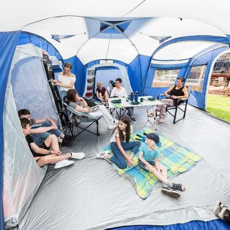 grande tente familiale avec salon
