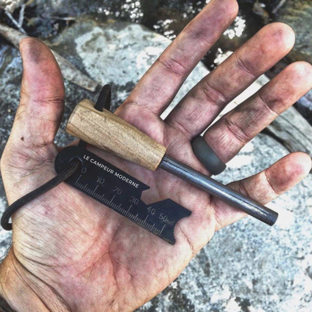 pierre a feu allume feu firesteel