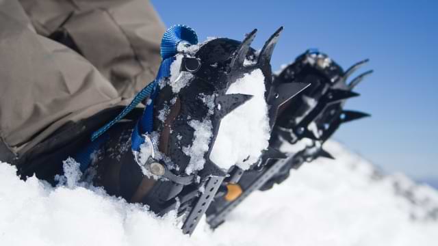 Extérieur 18 dents en acier inoxydable Crampons Neige Glace