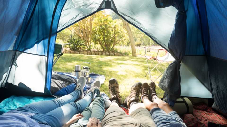 tente camping en famille