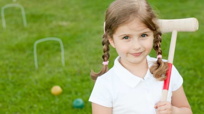 âge enfant jeu du croquet