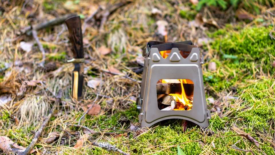 Quel est le Meilleur Mini Poêle à Bois (Portable, Camping-car