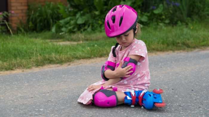 protection roller enfant fille casque