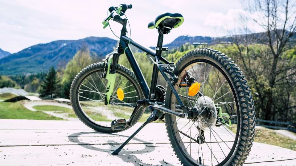 Béquilles de vélo Réglable en Alliage d'aluminium,Hauteur Réglable avec  Pied en Caoutchouc Antidérapant,Béquille