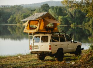 Tente de toit sur un 4x4